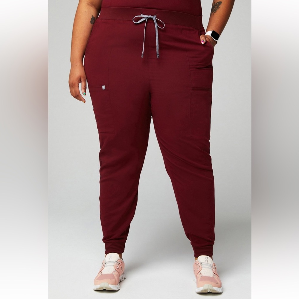 High-Rise On-call Scrub Jogger (Tall) - Picture 5 of 6